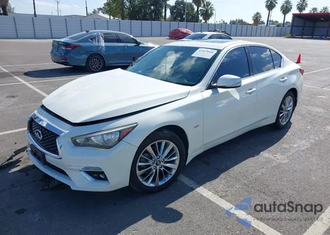 2019 Infiniti Q50 3.0T Luxe z USA, uszkodzony, nr VIN JN1EV7AP2KM512630